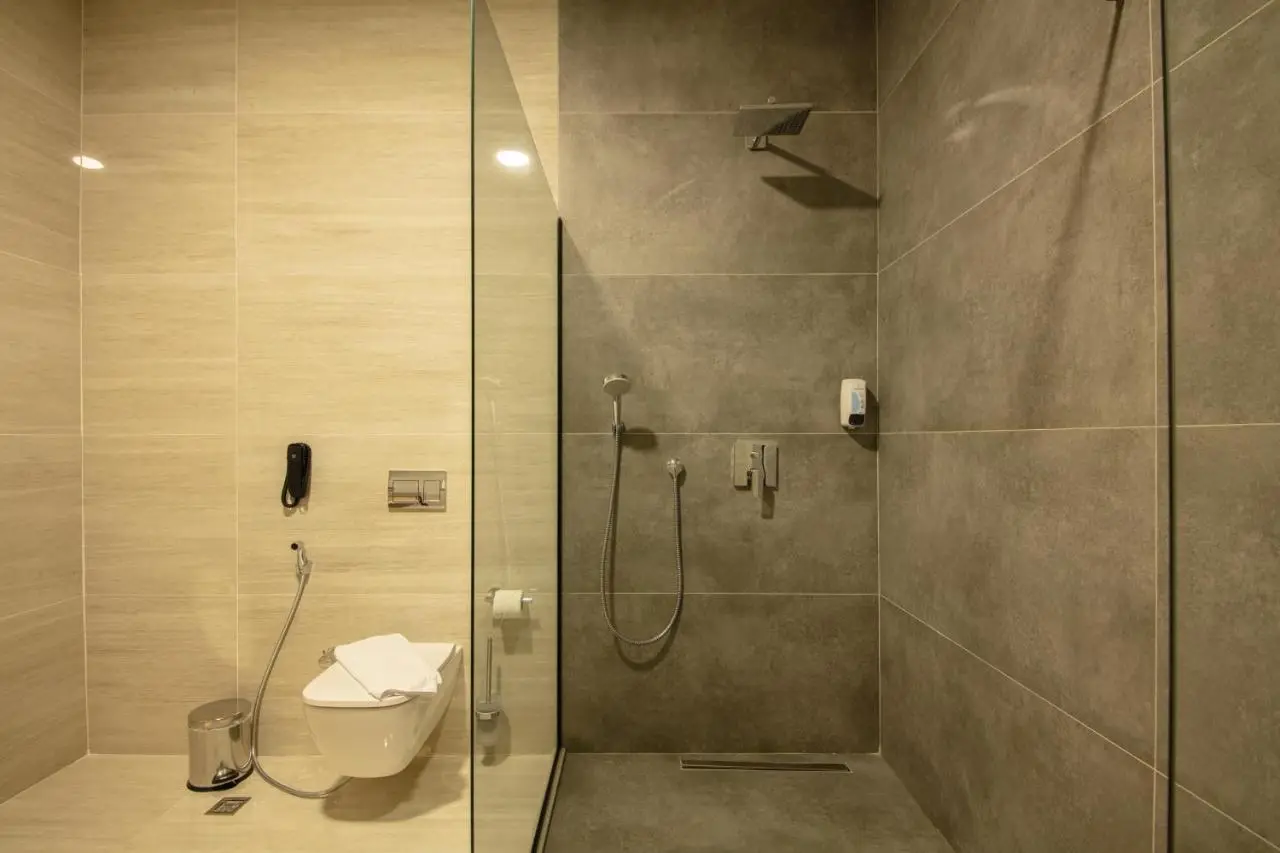 V Center Hotel
