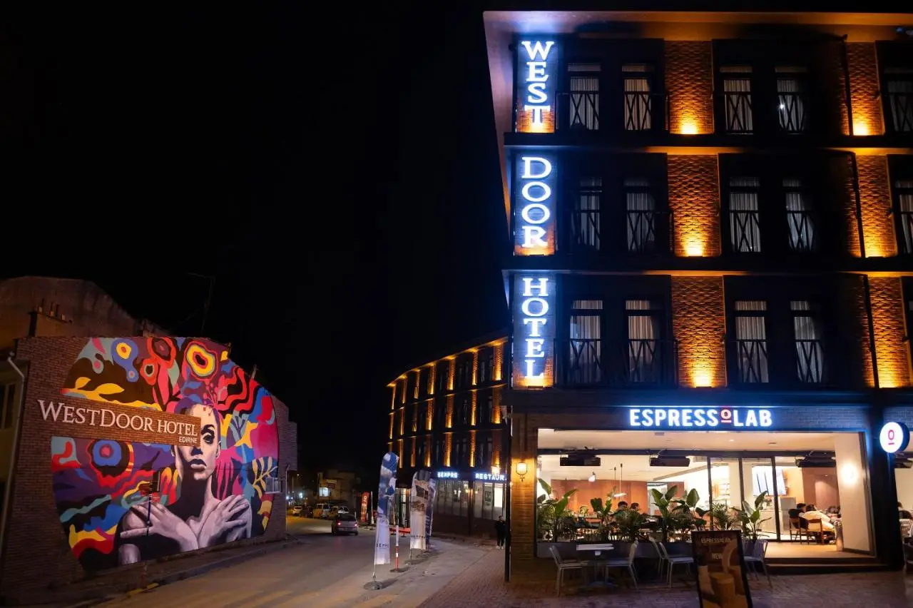 WestDoor Hotel