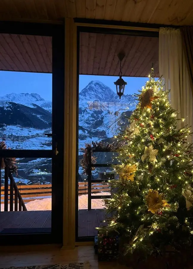 Kazbegi cottage kide- ყაზბეგში კოტეჯი კიდე