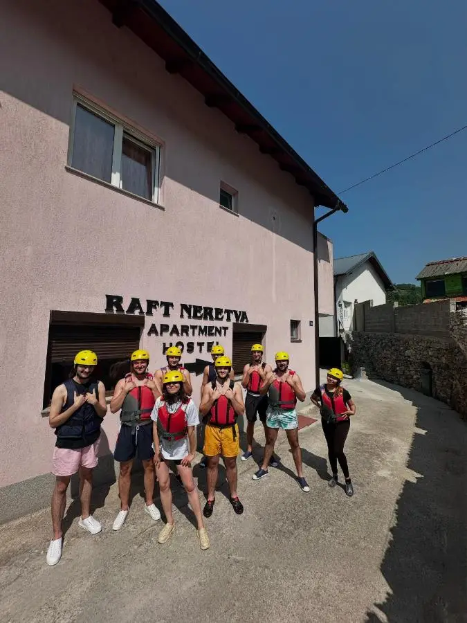 Hostel Raft Neretva