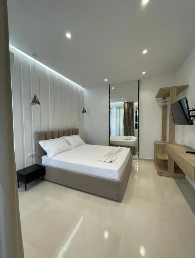 Villa Xhefri 2