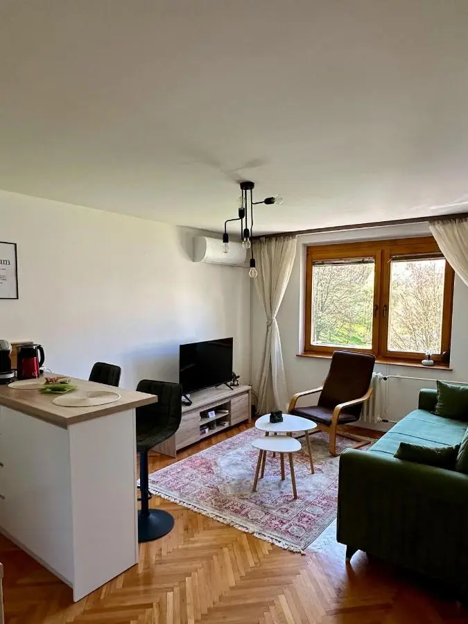 Apartment Mercury