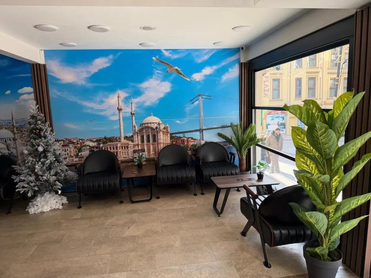 Metrohill Hotel