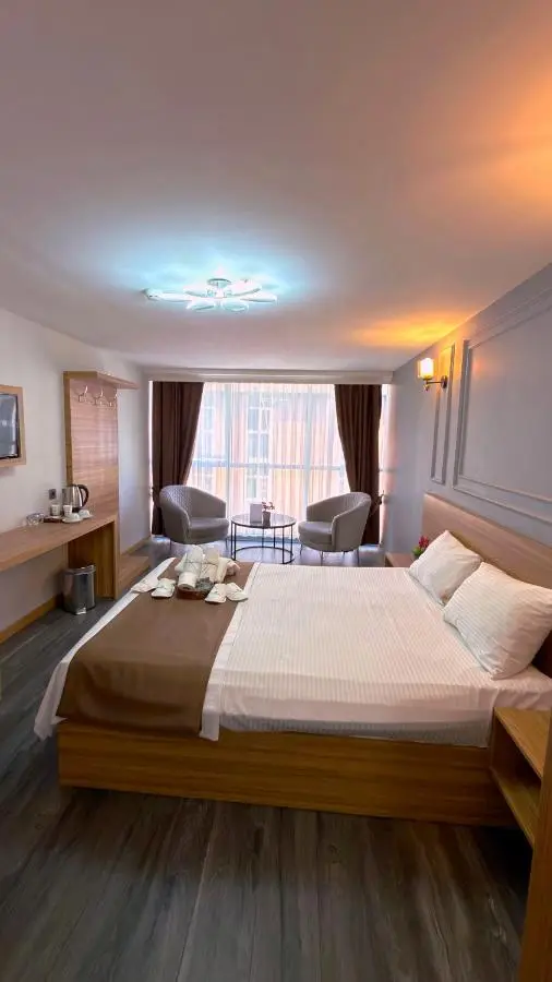 Waves hotel