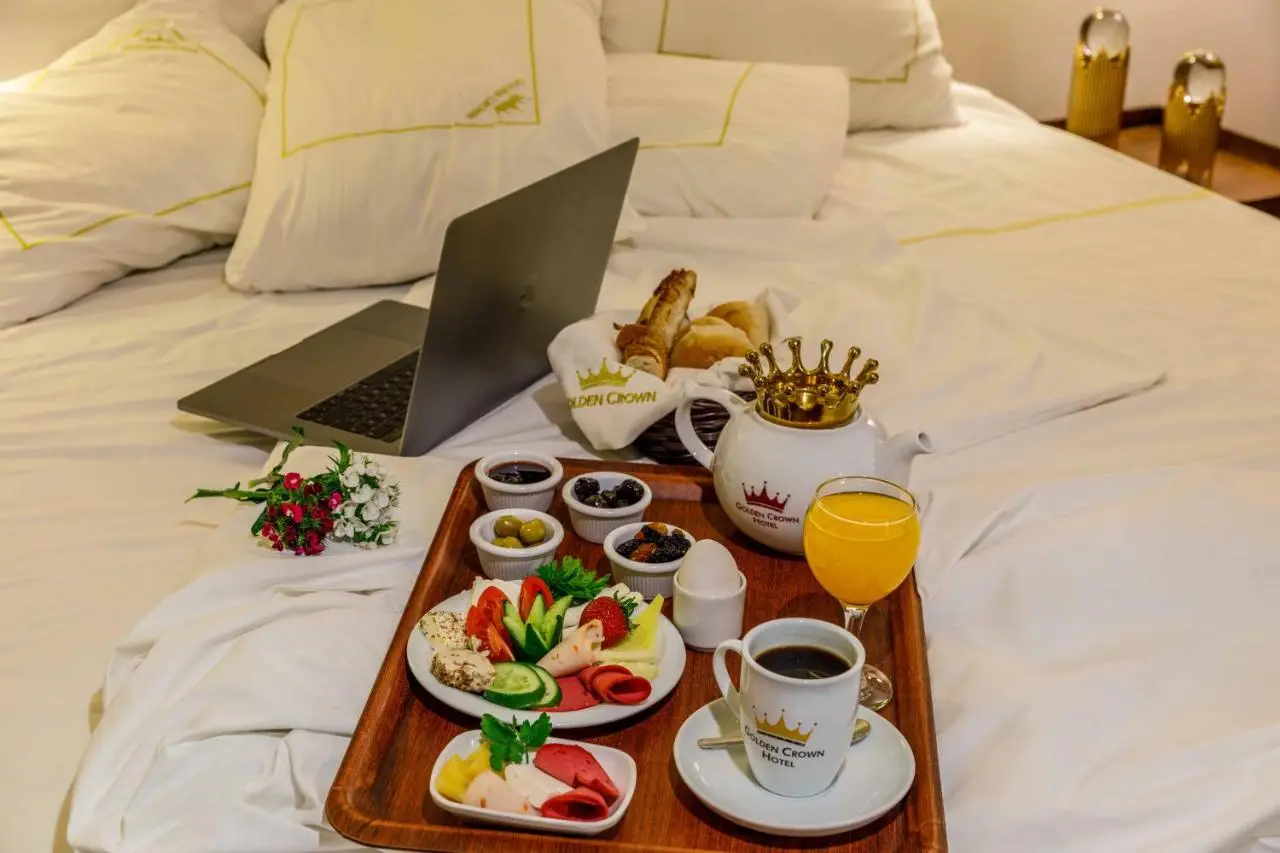 Golden Crown Hotel