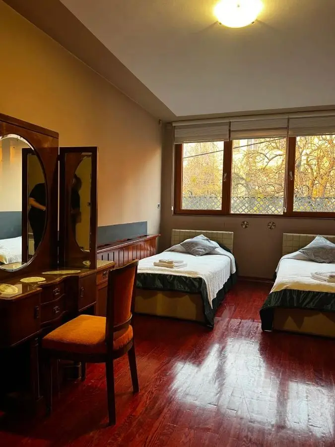 MICHELE Hotel