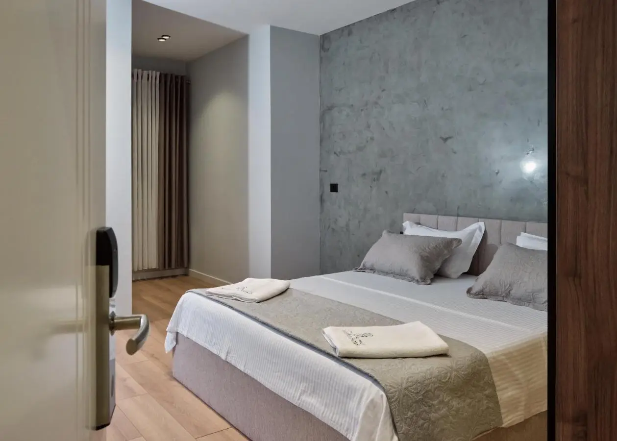 Montflux Hotel