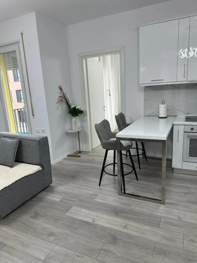 Tirana, Beautifull Apartament Near Mother Teresa Int Airport