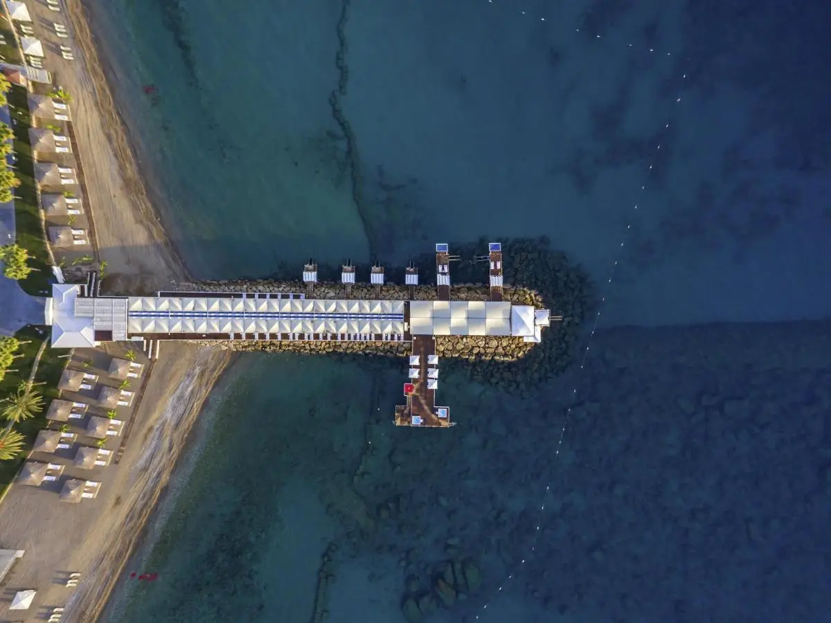 Rixos Sungate - The Land of Legends Access