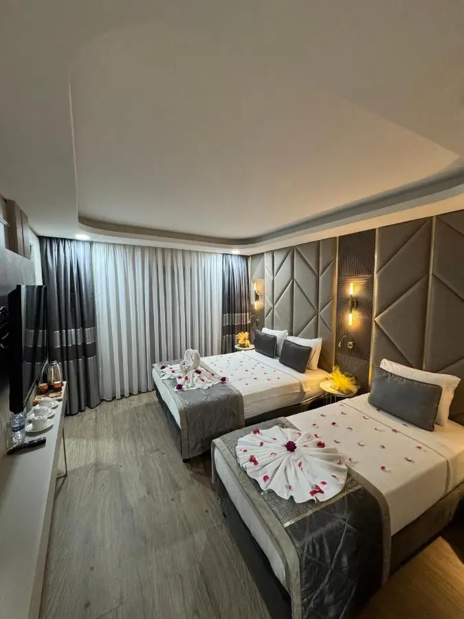 Elysia Plus Hotel