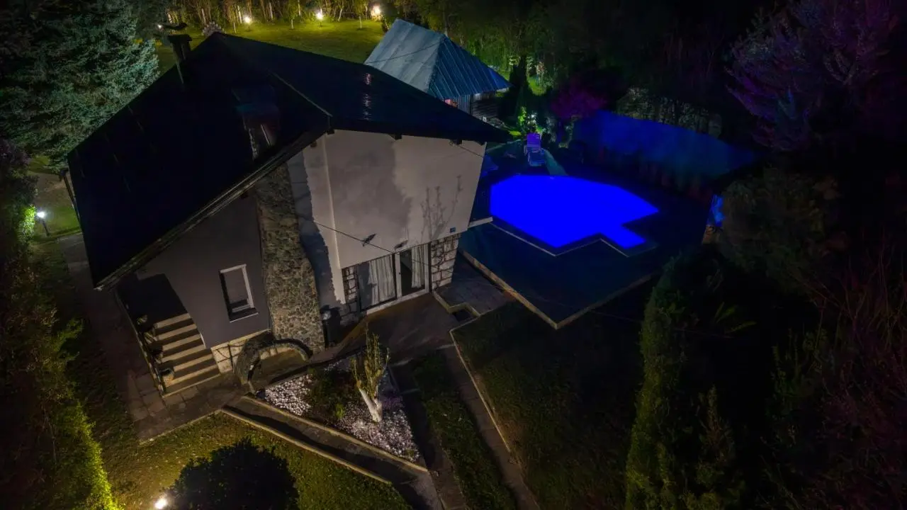 Villa Hipnotic