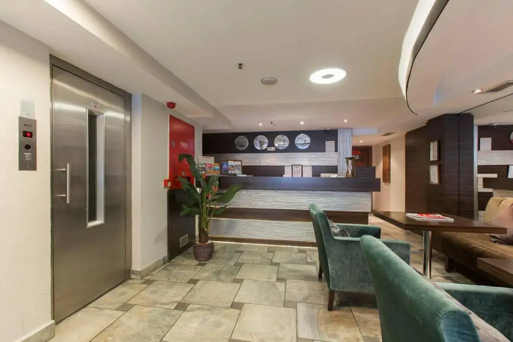 Derpa Suite Hotel