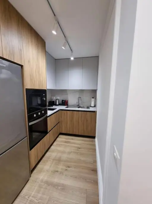Central Continental Apartment