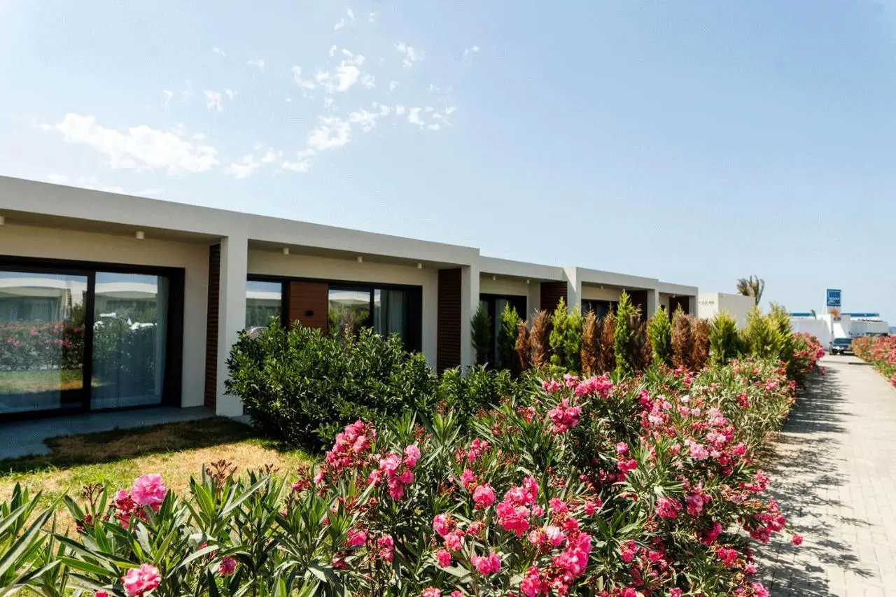 Sea Breeze White Villa