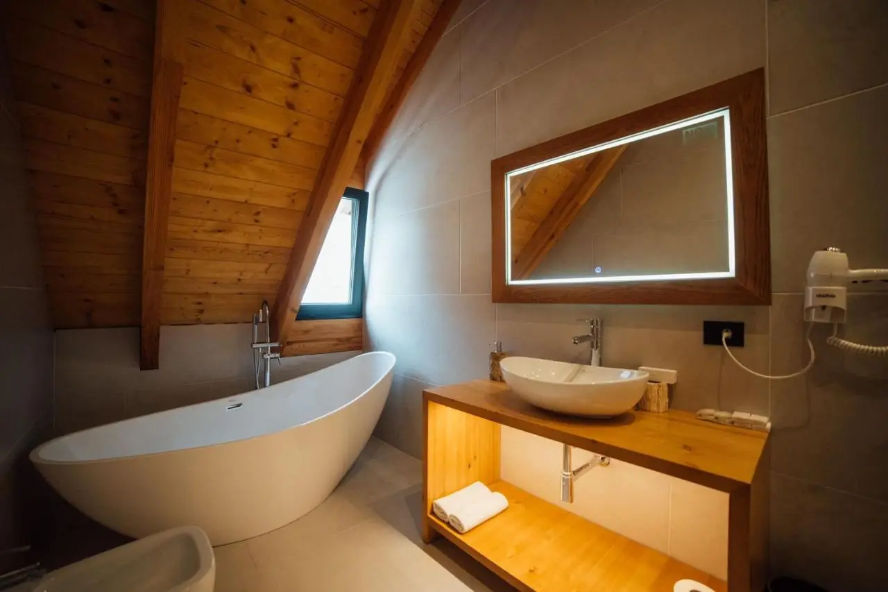 Hotel Kulla e Bajraktarit