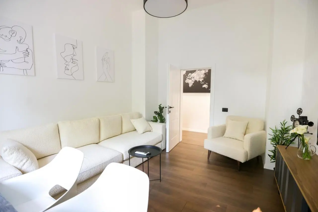 "MiddleNest" Central Apartment
