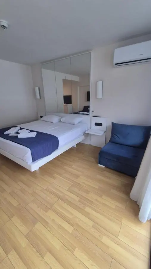 VIP HOTEL Sea view in batumi R