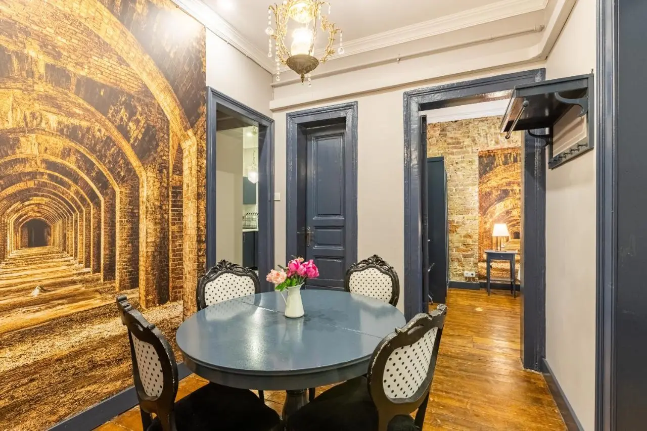 Ganbaru Tours - Flats in Galata