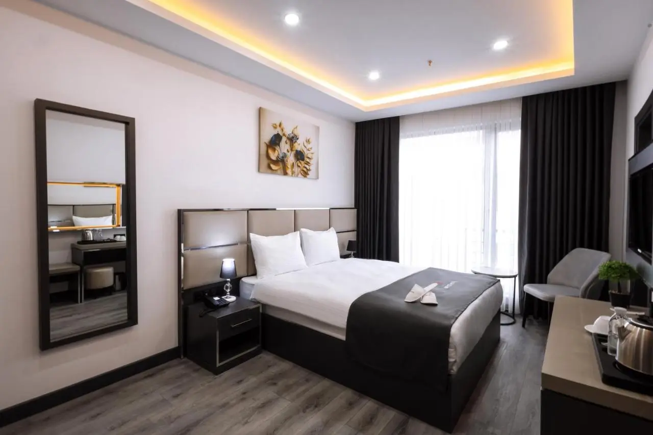 Meyzi Hotel