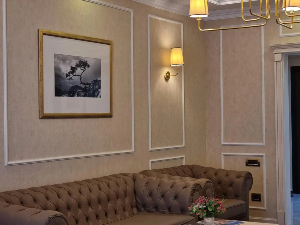 Park Azure Classic Apartment