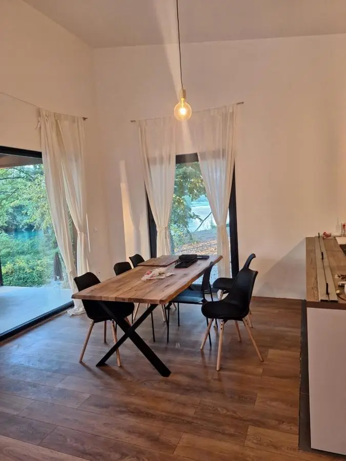 Farah Superior Apartments