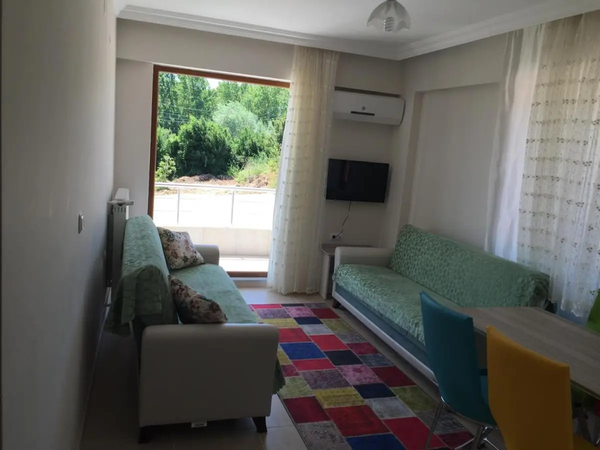 Yasar Apart