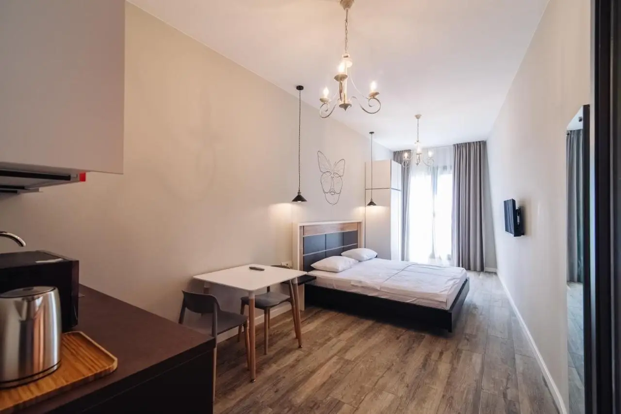 Wine Rock Hotel