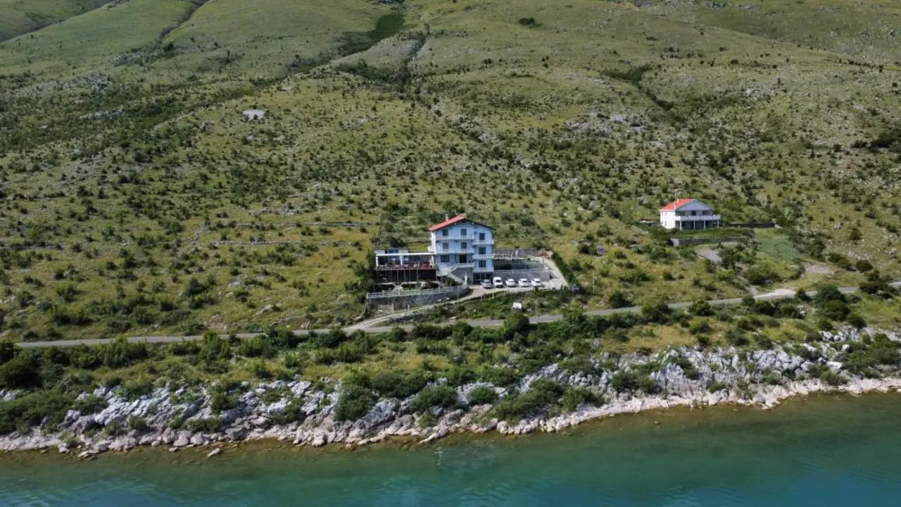 Bella Vista