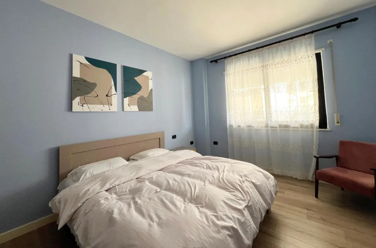 B2 Apartment