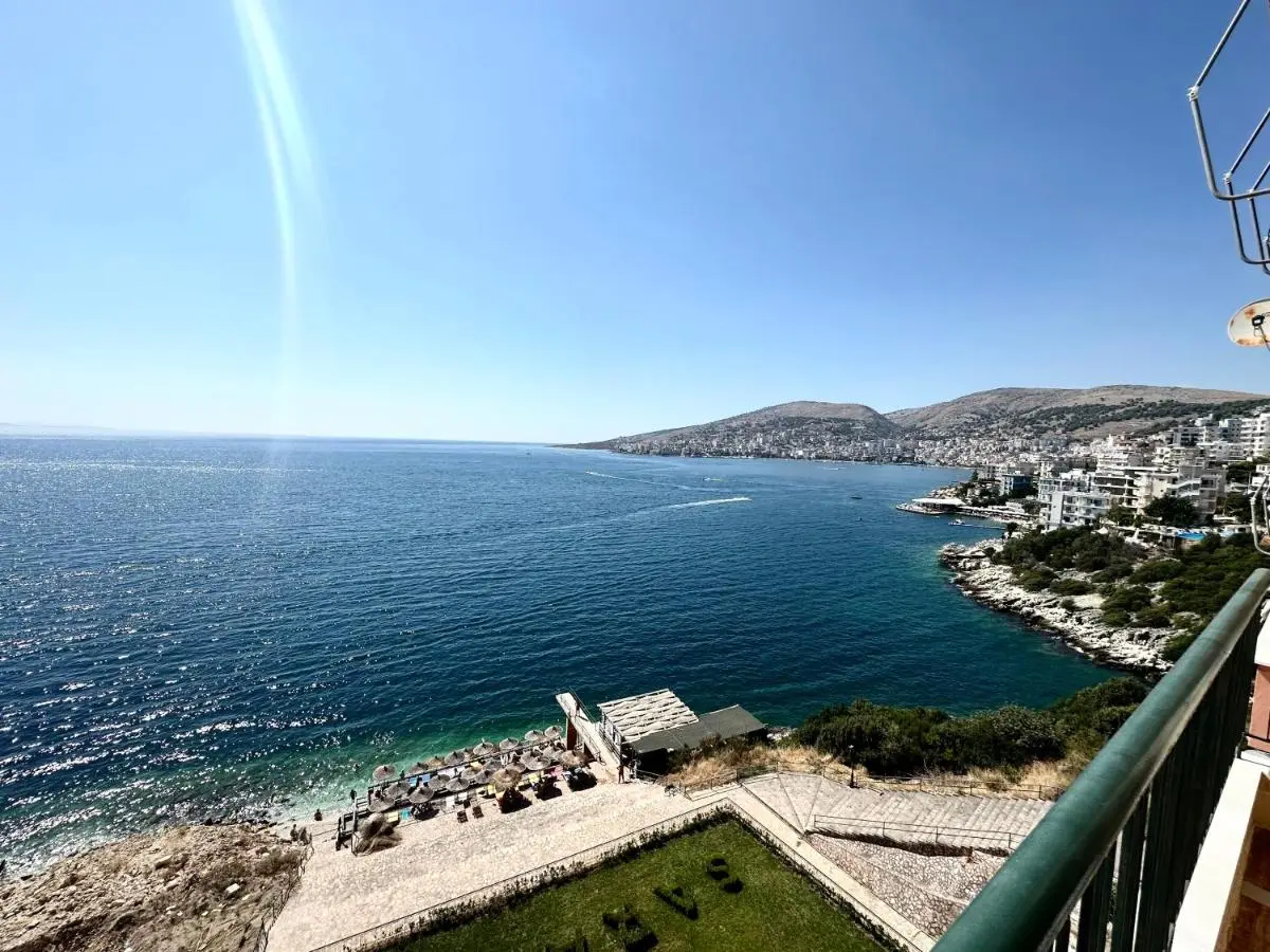 K&T Infinity View Seaside Apartment