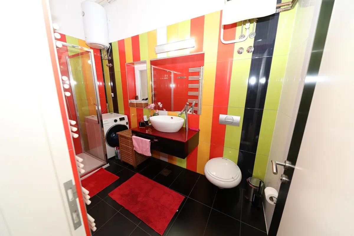 Luxurious  Apartment in Old Town+Parking