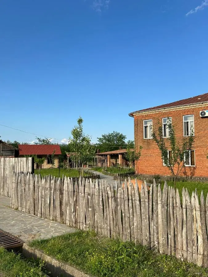 Villa Obcha - Whispering Vines Guesthouse