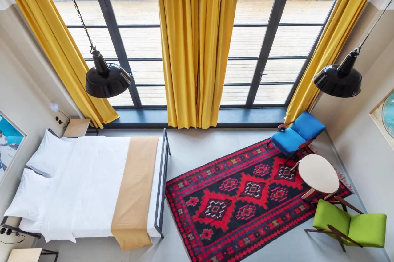 Fabrika Hostel & Suites