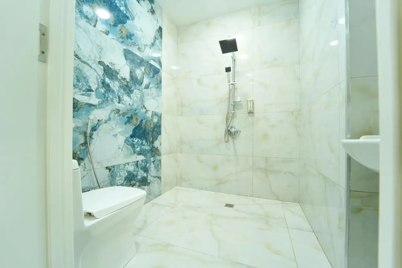 Premium Sea View Hotel & Hostel