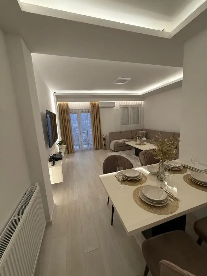 Apartmani Maja