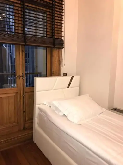 Aslan Residence
