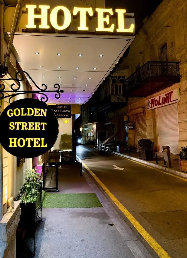 Family Golden Street Hotel