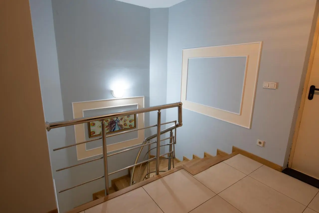 Three bedroom Duplex apartment with large terrace