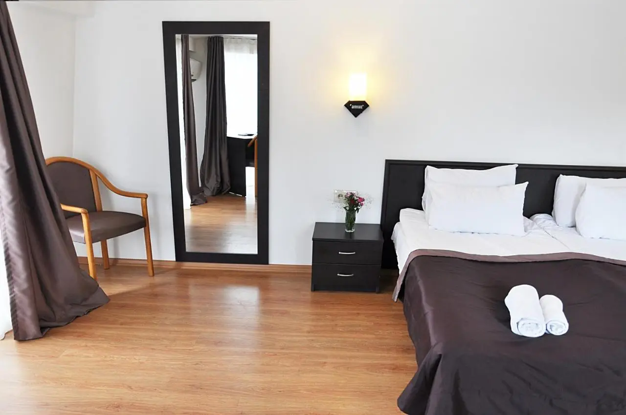 Hotel Corner