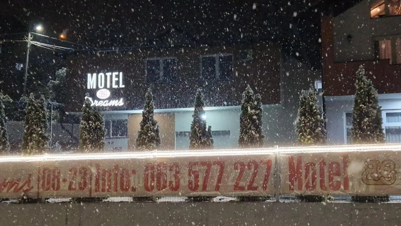 Motel Dreams