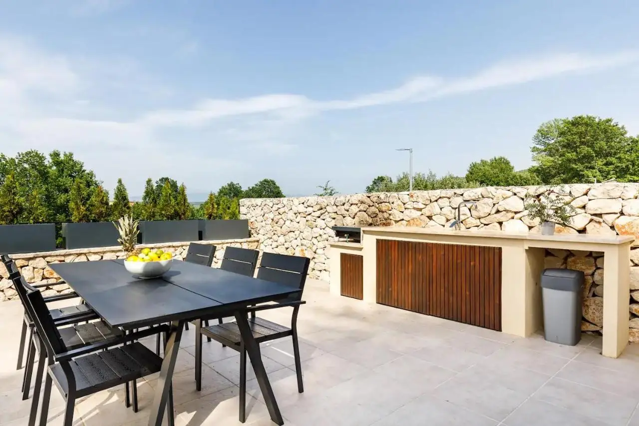 Villa Noel Međugorje - Luxury Holiday Home with Pool