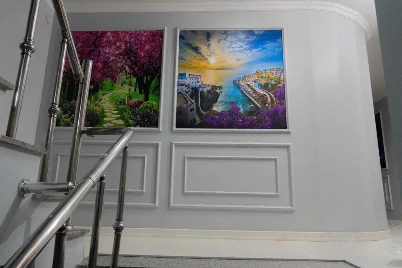 Heraldic Room Hotel