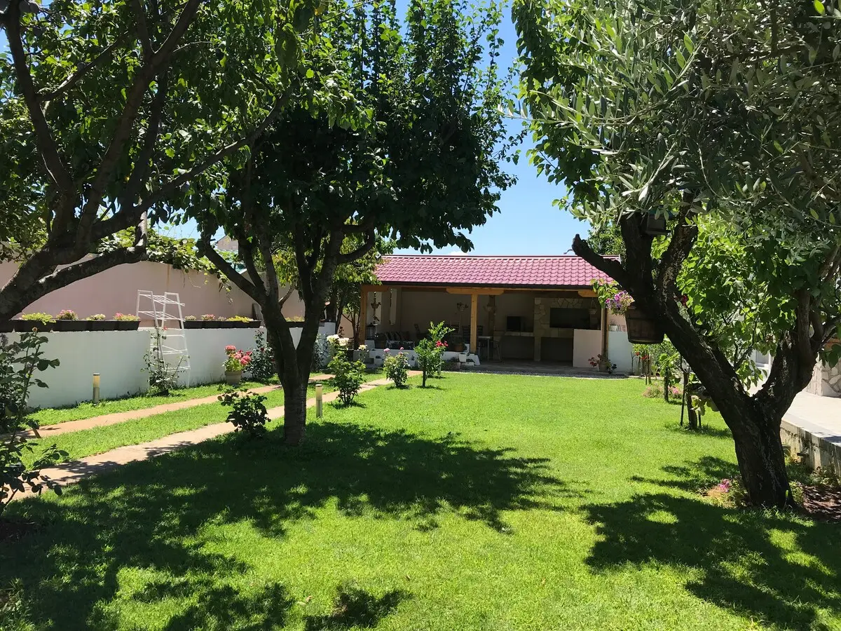 Villa Residence