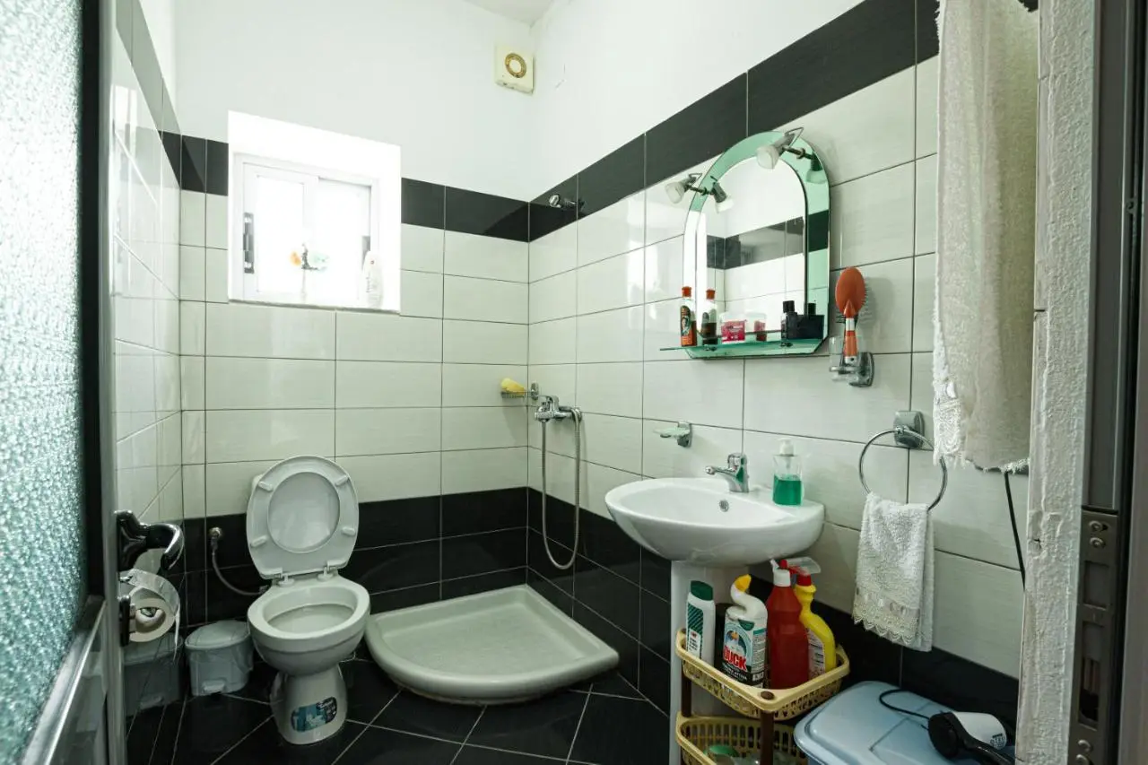 Leka GuestHouse