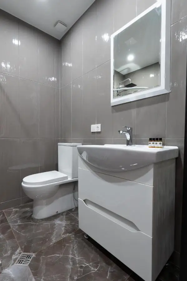 Apartment 45