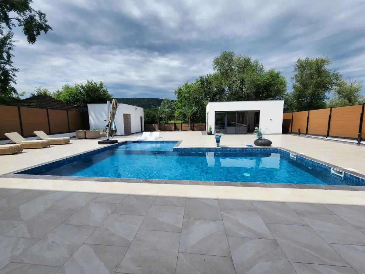 La Villa Luxury Home Bihac