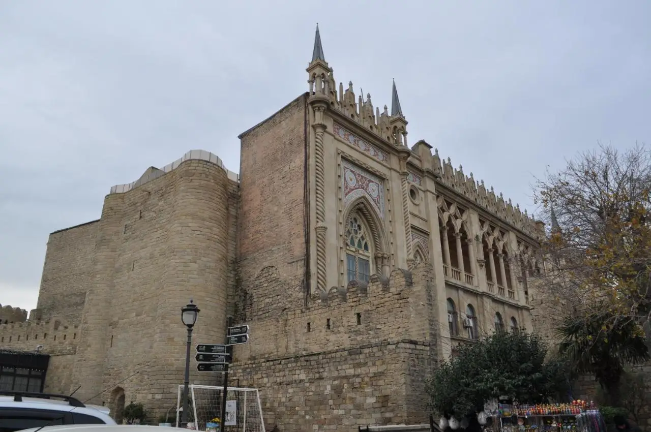 Lion House - Львиный дом - Baku old town