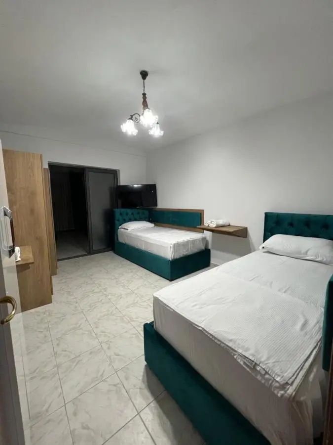 Sisterhood Hostel-Female Only