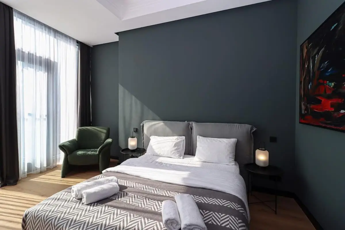 Luxurious 2BR Apartment at King David - By Wehost