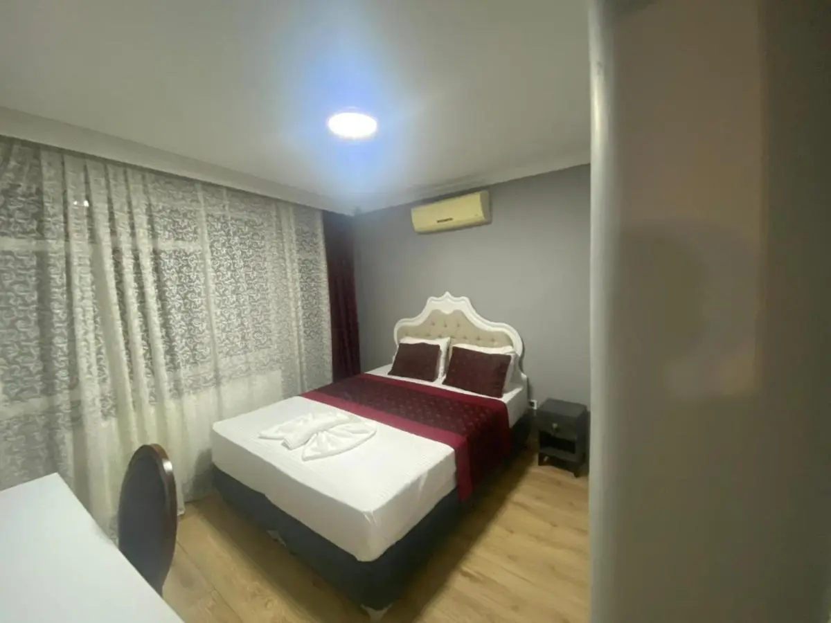 Elite Plus Family Hotel Old City